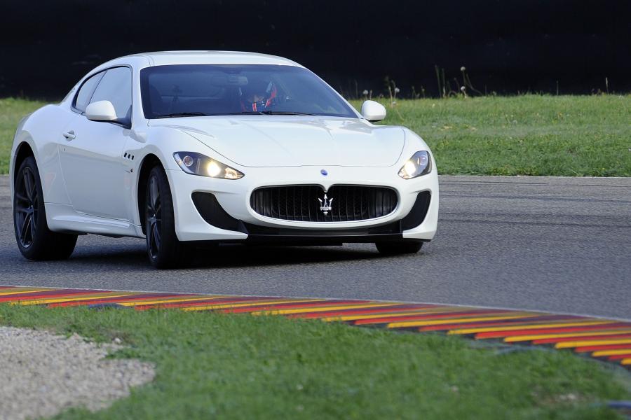  Maserati GranTurismo MC Stradale 2010 года  (фото 94 из 119)